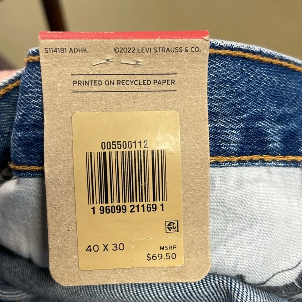 Levi’s 550 RELAXED Distressed Denim Jeans NWT 40/30